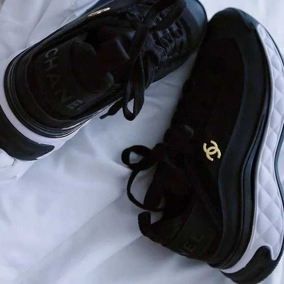 BNIB NWT AUTHENTIC CHANEL SUEDE VELVET Calfskin CC TRAINERS SNEAKERS Size 41 1/2 - Picture 10 of 17